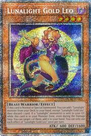Leona Dorada de la Lunaluz